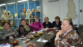 Встреча членов поэтического клуба "Зеленый абажур"